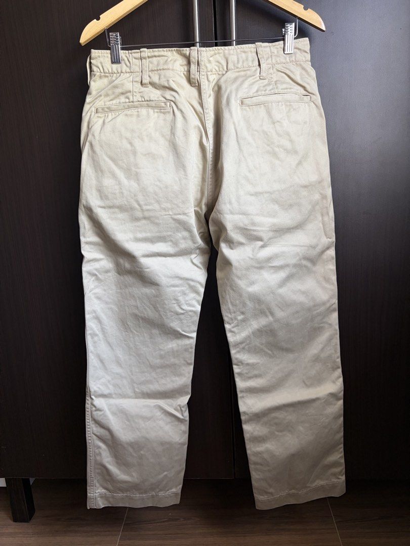 Real McCoy's Khaki Chinos (Category: Chinos) located in Urdaneta. Submitted by theoldmanstore (Listing ID 1435518202, Image 2). Description: - Authentic Real McCoy's chino pants - Neutral beige color - Button closure - Classic five-pocket design - Real McCoy's label visible - Well-made and durable - Perfect for everyday wear.