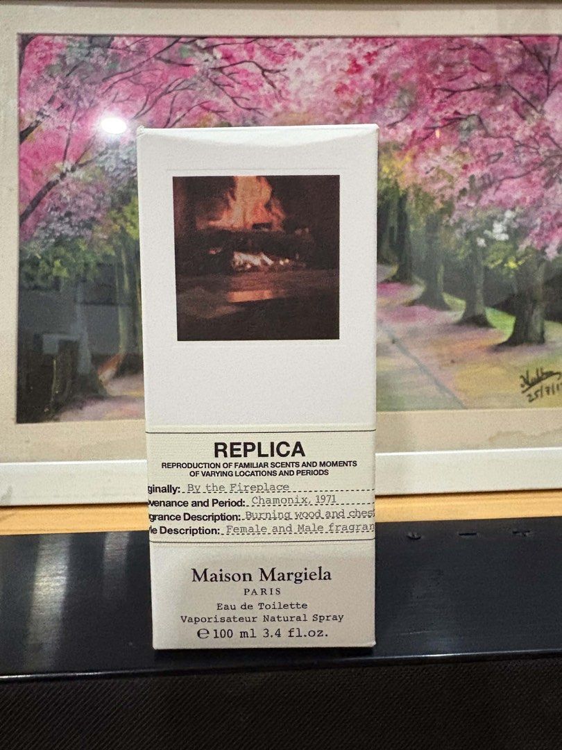 MAISON MARGIELA By The Fireplace | Premium Quality (Category: Fragrance & Deodorants) located in Taguig. Submitted by blissy0215 (Listing ID 1435491241, Image 2). Description: The scent of roasted chestnuts is recreated by a blend of chestnut notes and red berries oil. The sweet notes of vanilla reinforce the warm and cozy sensation that this unisex perfume exudes with a subtle sweetness. The warm and spicy notes make this fragrance an excellent 