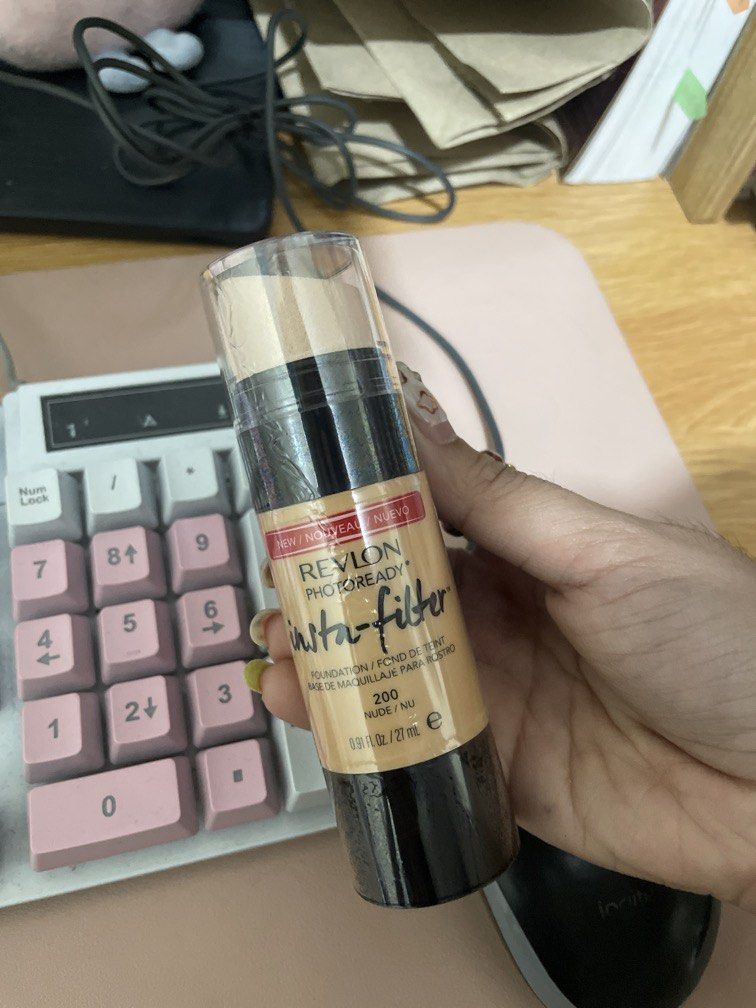 Revlon Foundation Brandnew (Category: Makeup) located in Quezon City. Submitted by smiskib1127 (Listing ID 1435428385, Image 1). Description: Brandnew RFS: Hindi ka skintone Loc: Cubao QC.