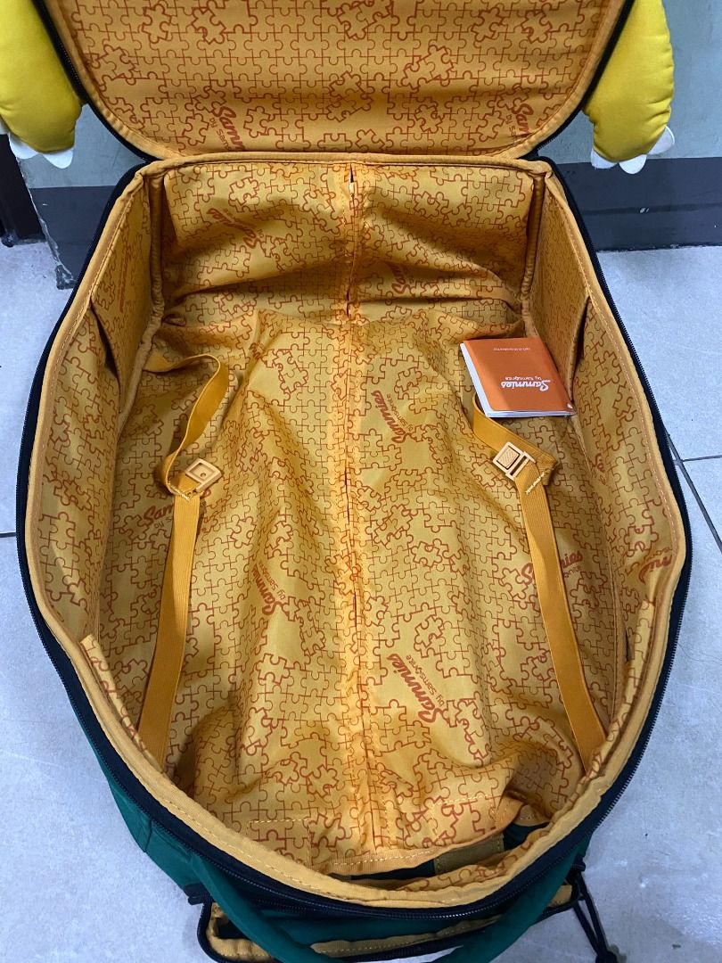 samsonite sammies kids luggage turtle design (Category: Luggage) located in Makati City. Submitted by pdcmakati (Listing ID 1435340608, Image 3). Description: pickup location: makati city brand: samsonite model: sammies turtle luggage Capacity: 28 Litres Dimensions: 39cm (l) x 50cm (h) x 13cm (w) , 81cm with handle up price: 1,400 slightly negotiable condition: brandnew with tag stored condition , minor cosmetic cracks on shell see last picture ,