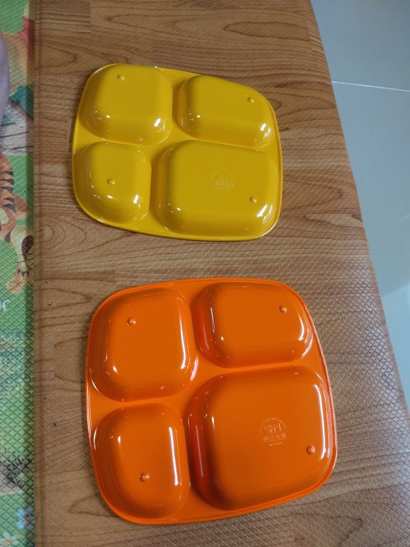 Set of 2 Divided Plates - Orange & Yellow442182901265879045