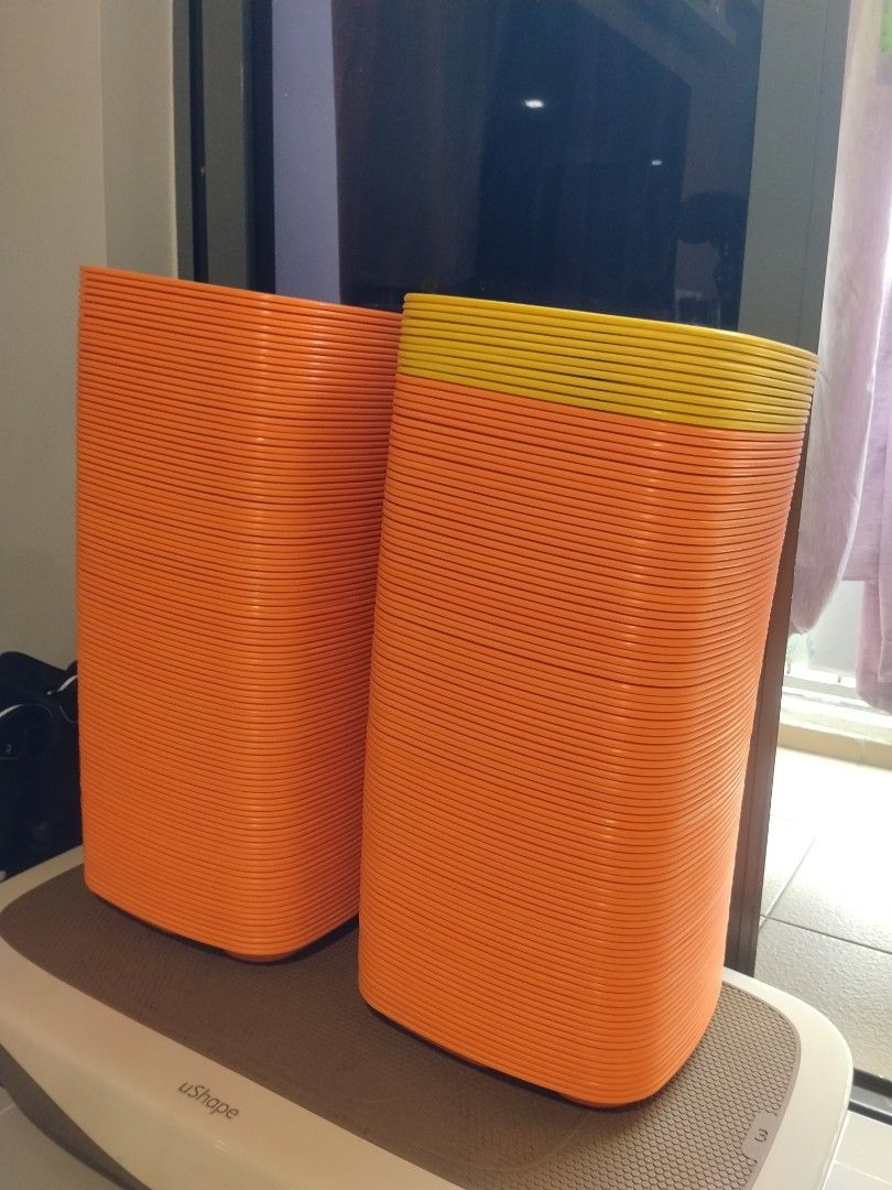 Set of 2 Divided Plates - Orange & Yellow442182901265879041