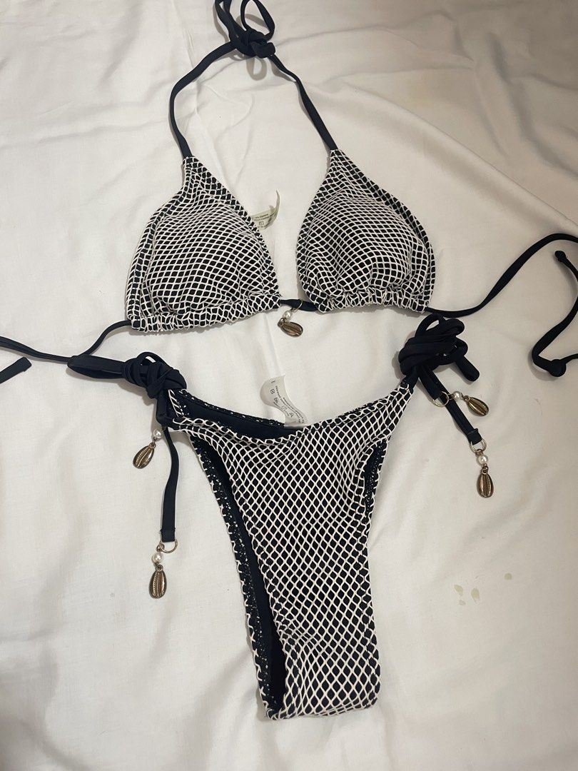 SHEIN Two Pieces Side Triangle Bikini Set (Category: Bikinis & Swimsuits) located in Bulacan. Submitted by clothesbyash (Listing ID 1435407348, Image 1). Description: - Can fit XS-S - only used once .
