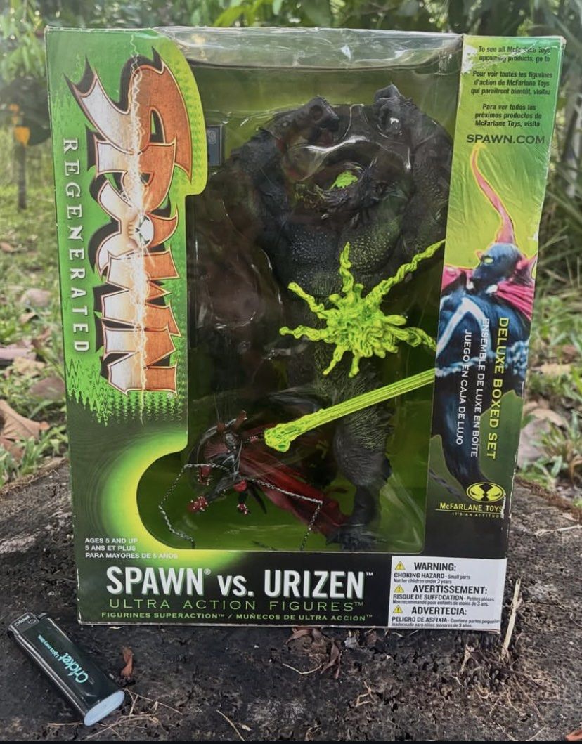 Spawn vs urizen (Category: Toys & Games) located in Tanjong Malim. Submitted by mainanrosak (Listing ID 1435486307, Image 1). Description: Set Features & SpecificationsCharacters: Includes a 2-inch tall Spawn figure and an 8-to-10-inch tall Urizen figure.Articulation: The large Urizen figure is articulated at the neck, shoulders, biceps, wrists, waist, and ankles.Accessories: The set typically comes with Urizen’s double-bladed scythe, a necroplas