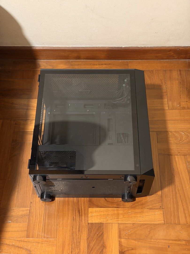 Tecware M-ATX Case442462590846914560
