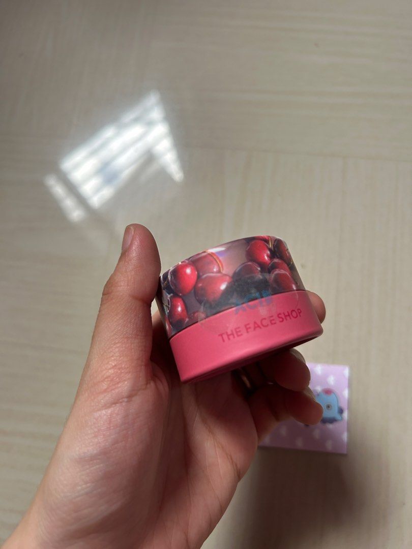 The face shop pastel blush 6g (Category: Makeup) located in Rizal. Submitted by reyshishibal (Listing ID 1435405989, Image 2). Description: SHADE : 05 Twinkle beige - brandnew and sealed - can send video condi - authentic official, scan the barcode to check authenticity - est sf if jnt: around 50 only ✅installment (original price+ 100) in 2 months.