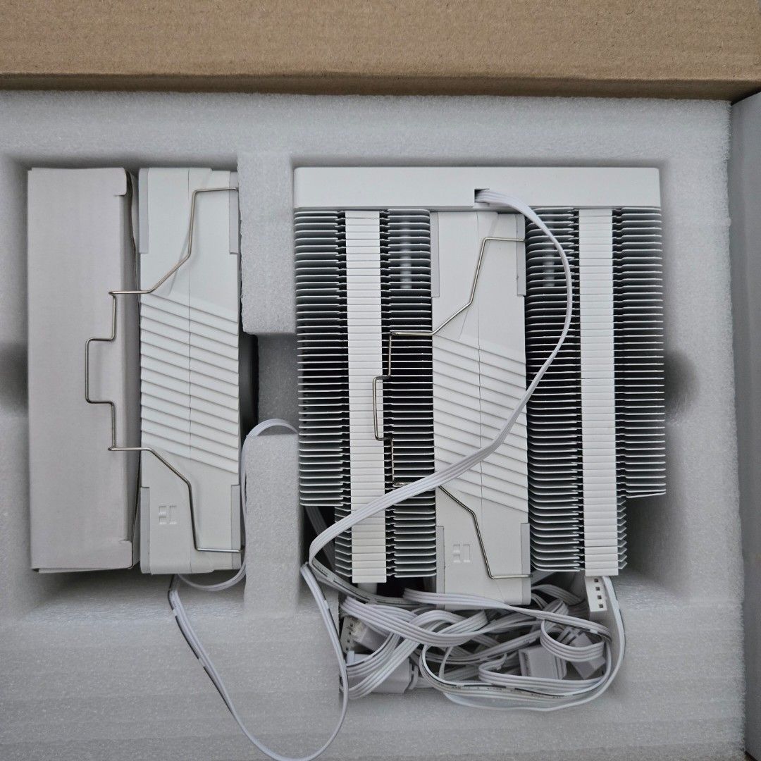 Thermalright Phantom Spirit 120 Vision Snow CPU Cooler442013921281976321