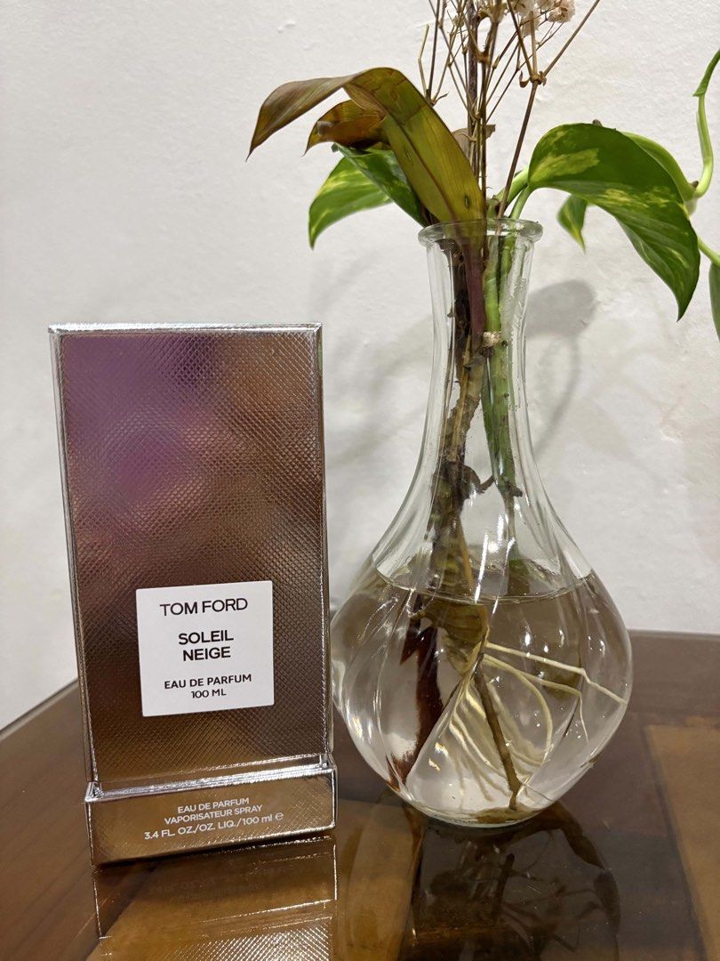 Tom Ford Soleil Neige | Premium Quality (Category: Fragrance & Deodorants) located in Taguig. Submitted by blissy0215 (Listing ID 1435399946, Image 3). Description: Unisex Soleil Neige by Tom Ford is a Floral Woody Musk fragrance for women and men. Soleil Neige was launched in 2019. The nose behind this fragrance is Givaudan. Top notes are Bergamot and Carrot Seeds; middle notes are White Flowers, Orange Blossom, Jasmine, Rose and Turkish Rose; b