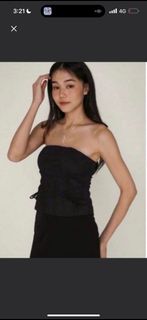 (Category: ) located in . Submitted by shopspacewardrobe (Listing ID 1435417221, Image 1). Description: .