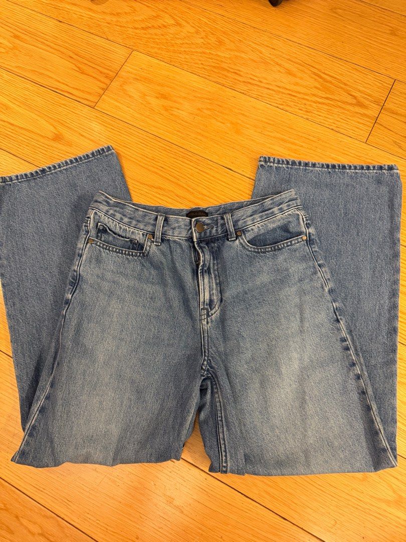 Uniqlo Straight Jeans (Category: Jeans) located in Makati City. Submitted by shopbb (Listing ID 1435437202, Image 1). Description: Uniqlo Straight Jeans Size 24 / 61 cm on tag For ref my usual waist is 26-27 inches.