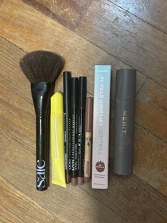 (Category: ) located in . Submitted by clarajackson__ (Listing ID 1435390726, Image 1). Description: .