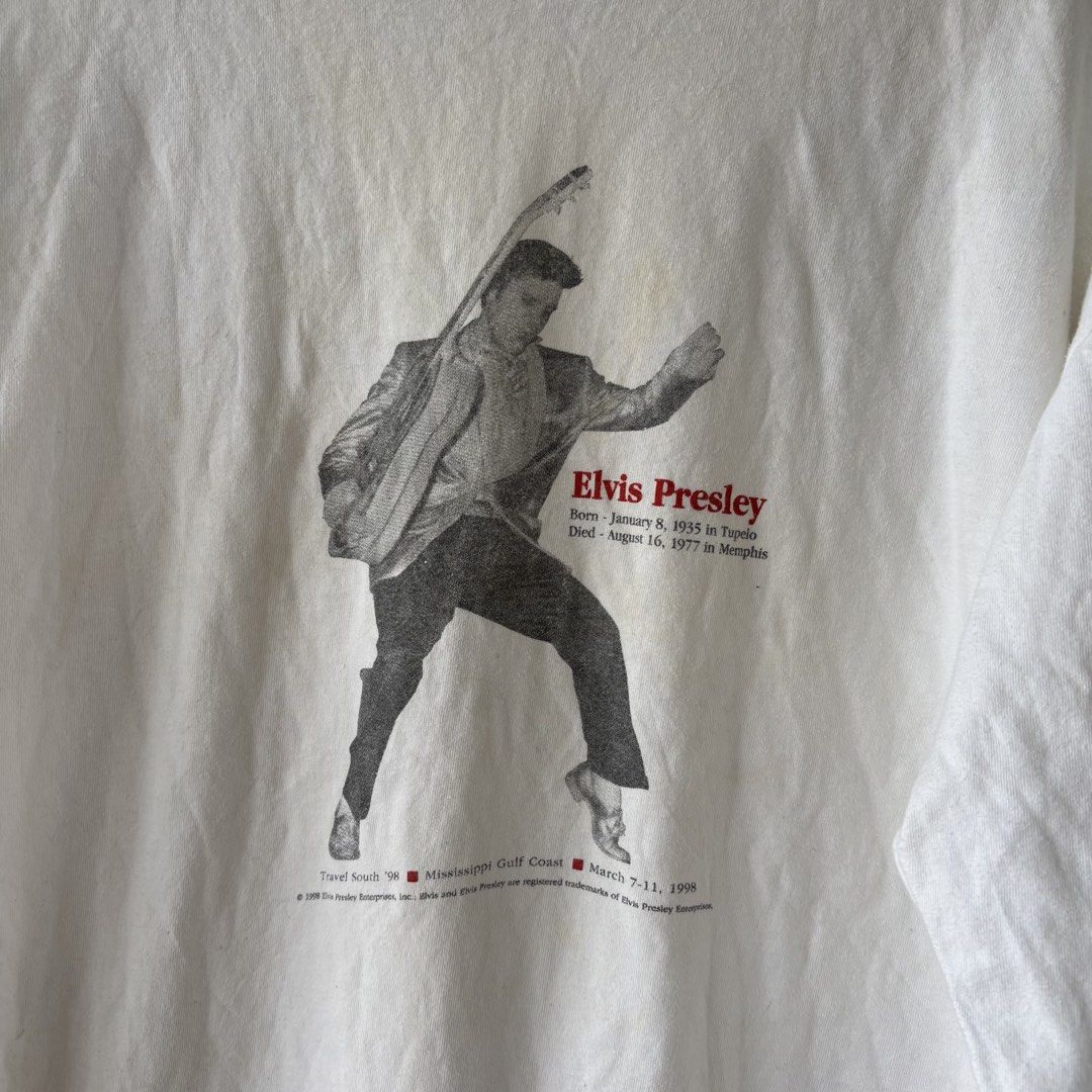 vintage elvis presley ls (Category: Tshirts & Polo Shirts ) located in San Fernando. Submitted by diff.thr1ft (Listing ID 1435359831, Image 2). Description: - [Brand Name] [Model Name] - [Color] available - Stylish design - Made with durable material.