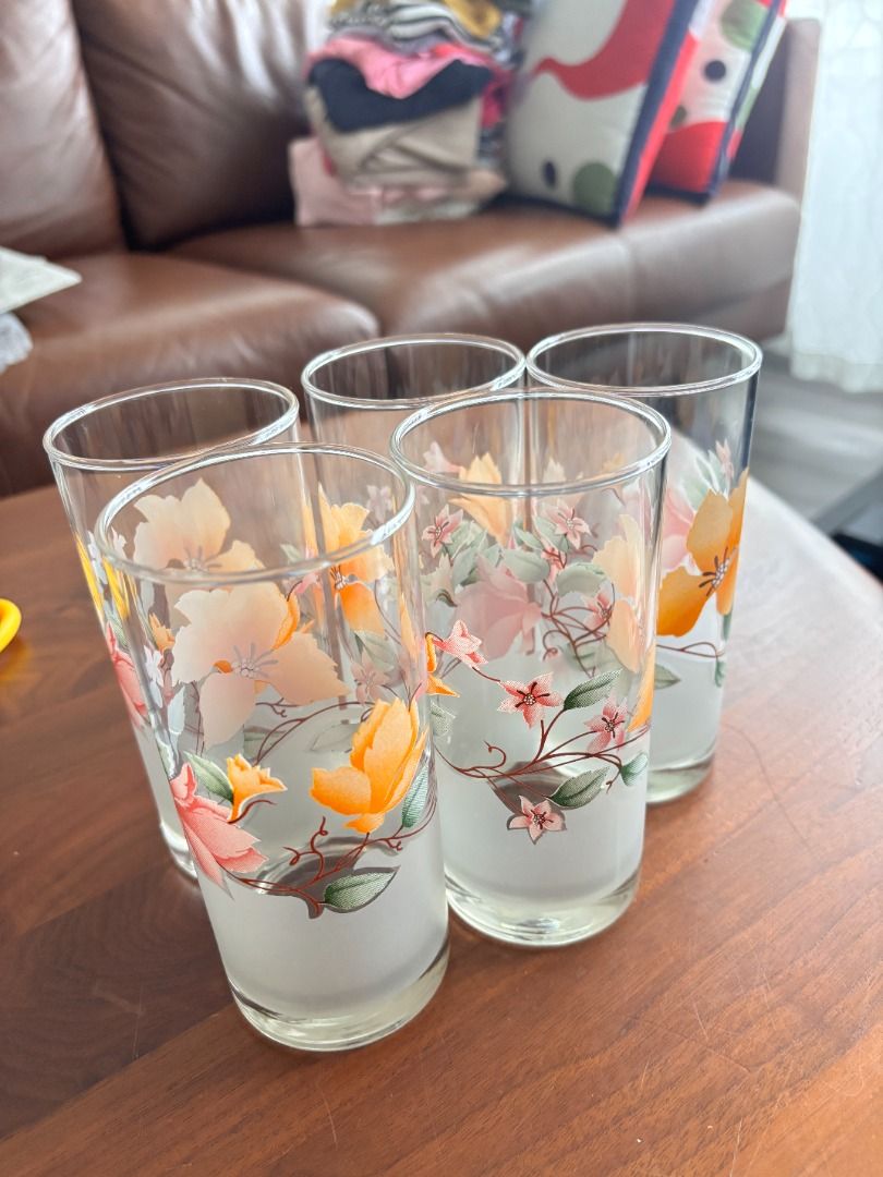 Vintage Floral Drinking Glasses Set of 5