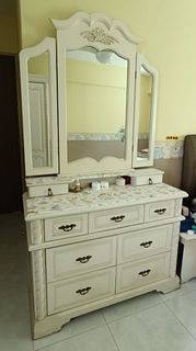 (Category: ) located in . Submitted by walnut23 (Listing ID 1435360374, Image 1). Description: .