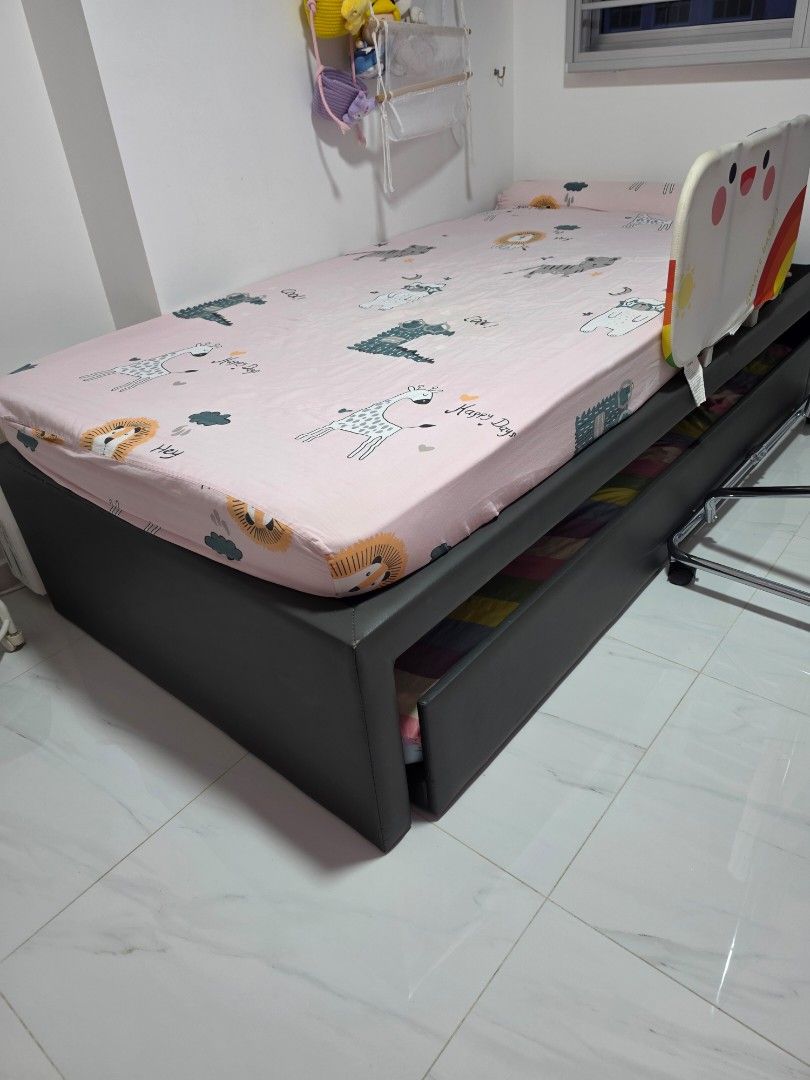 Super single pull out bed frame442253991478579201