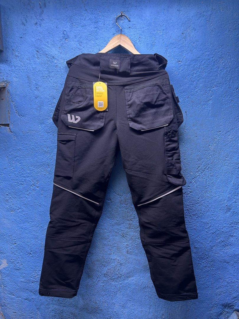 Wenaas Stretchbukse Multipocket Work Pants C46 (Category: Jeans) located in Quezon City. Submitted by thriftxgoods (Listing ID 1435492766, Image 3). Description: - Wenaas work pants - Size: C46 -LENGHT 41 -Leg opening 7 - Durable Cordura fabric - Multiple pockets - Reflective details - Model: 51757 - Regular fit - Designed in Norway.