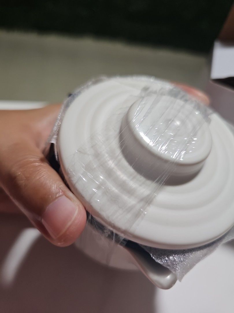White Ceramic Pot with Lid442192555525416962