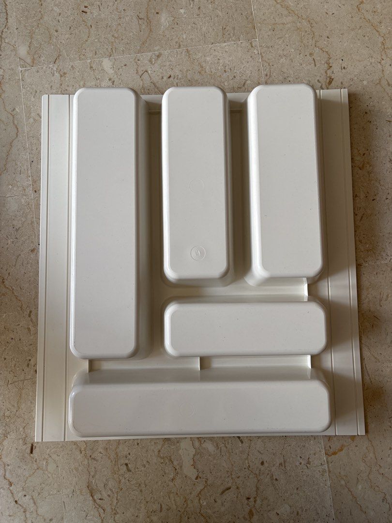 White Plastic Drawer Organizer 41 x 37.5cm441945711539671041