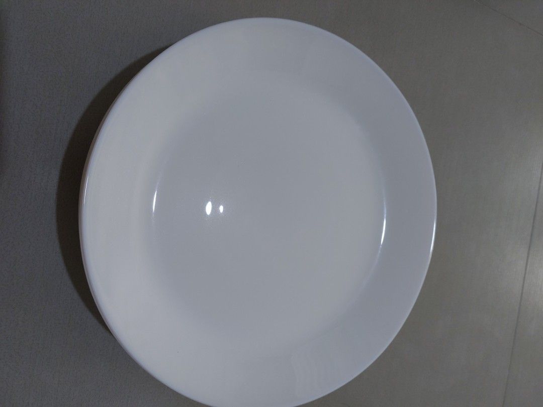 White tempered glass plate (set of 12)