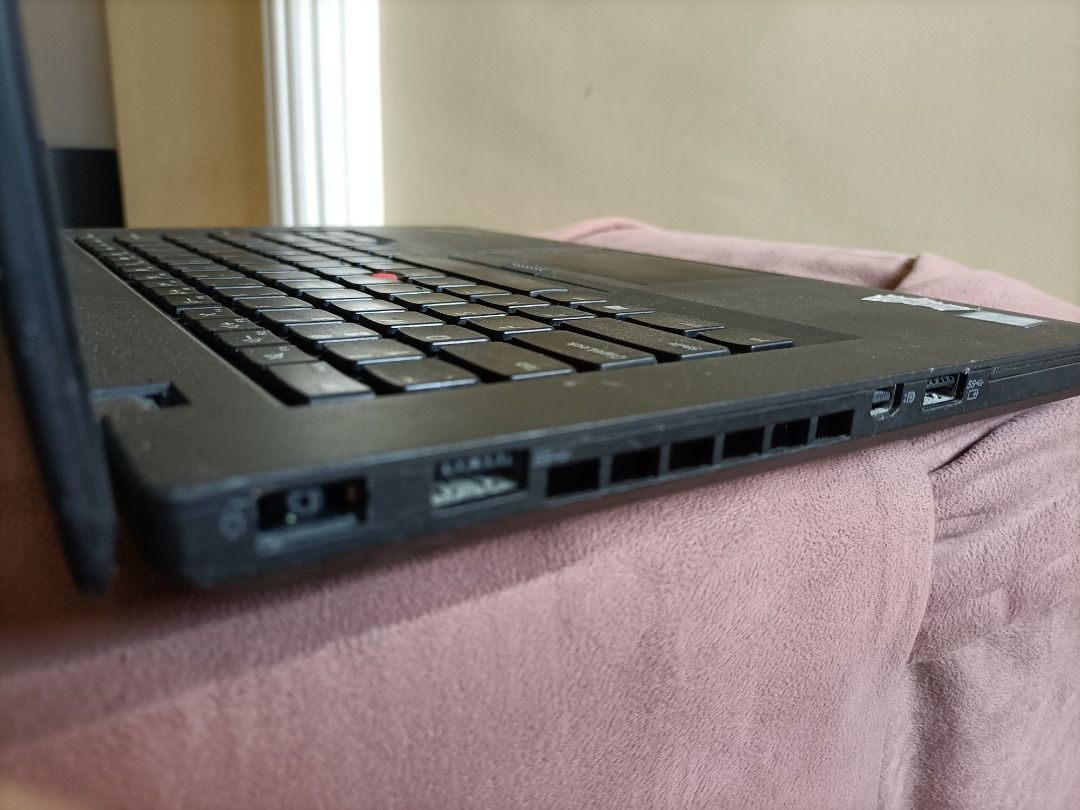 WTS 14" Laptop with windows 11441997039596349444