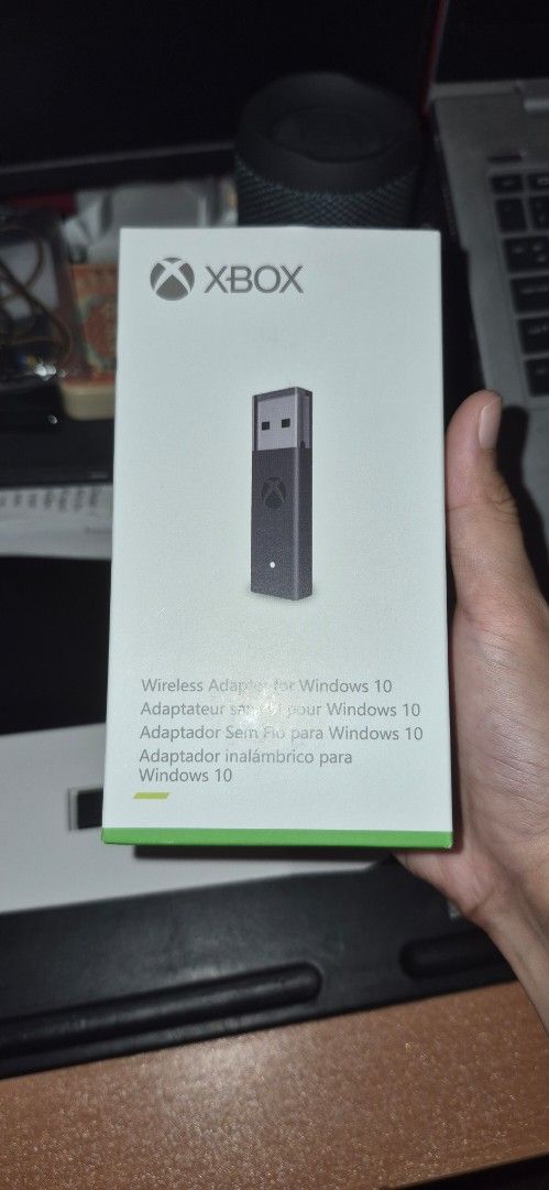 Xbox Wireless Adapter for Windows 10441787186854635521