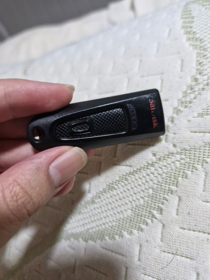 128GB SanDisk USB450376802397081600