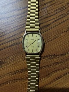 (Category: ) located in . Submitted by quintimessentialwatches (Listing ID 1437042030, Image 1). Description: .