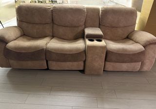 (Category: ) located in . Submitted by user818814 (Listing ID 1437176213, Image 1). Description: .