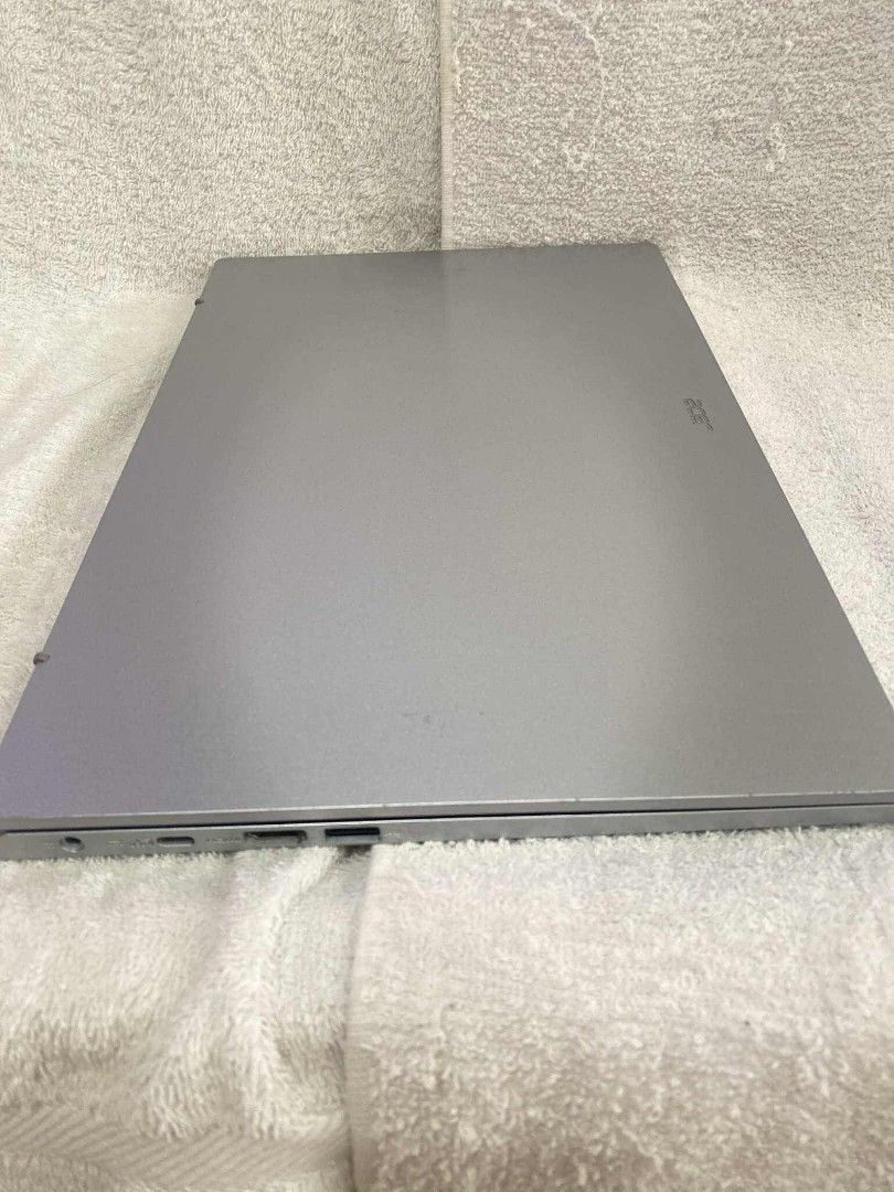 ACER ASPIRE 3 (Category: Laptops & Notebooks) located in Caloocan City. Submitted by liyonnice22334 (Listing ID 1430579098, Image 3). Description: ‼️Acer Aspire 3‼️✨ Lightly used, no dents, no damage, minor scratches sa panel sa baba good as new ⚡ Fast performance – Ryzen 5 7520U , 8GB RAM, 256GB SSD 💻 Perfect for school, work, or everyday use 🔋 Battery in good health, comes with original charger, 75% battery health 🛠️ Freshly cleaned & reset 