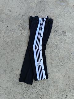 (Category: ) located in . Submitted by thriftniboki (Listing ID 1437155832, Image 1). Description: .