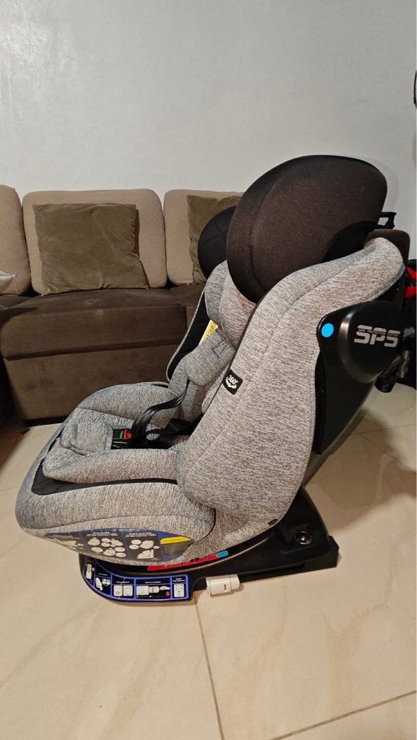 Akeeva Car Seat (Category: Car Seats) located in Quezon City. Submitted by declutter_- (Listing ID 1437058693, Image 2). Description: Akeeva Car Seat Iso Fix 13k original price no issue, used liked new .