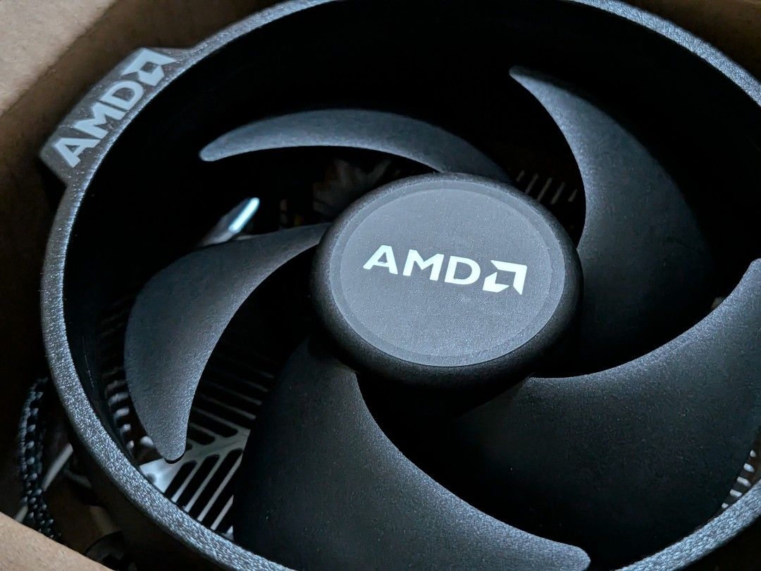 AMD Wraith CPU Cooler (Category: Computer Parts) located in Mandaluyong City. Submitted by pbu000 (Listing ID 1437117401, Image 1). Description: Condition: 10/10 - Brand New - Came with the AM5 CPUT bought - Already have pre-applied thermal paste Inclusions: - OG Box Payment Methods: BPI - Maya - Gcash RFS: Used a different cooler for my build. Shipping will be shouldered by the buyer..