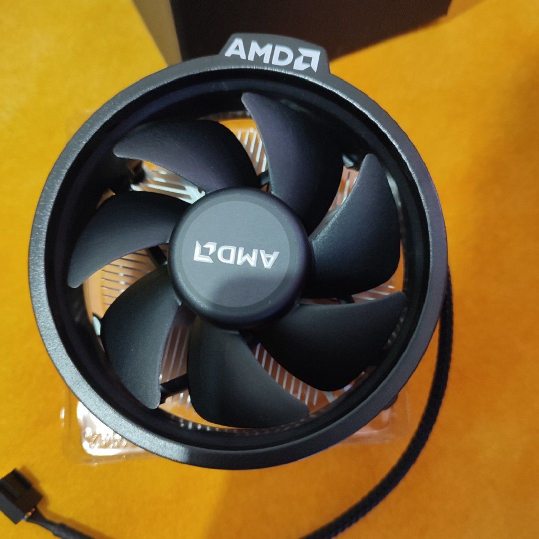 AMD Wraith Stealth CPU Cooler (Category: Computer Parts) located in Makati City. Submitted by genard_ (Listing ID 1437075919, Image 3). Description: - AMD CPU cooler - Comes with original box - Designed for efficient CPU cooling - 4 pieces available.