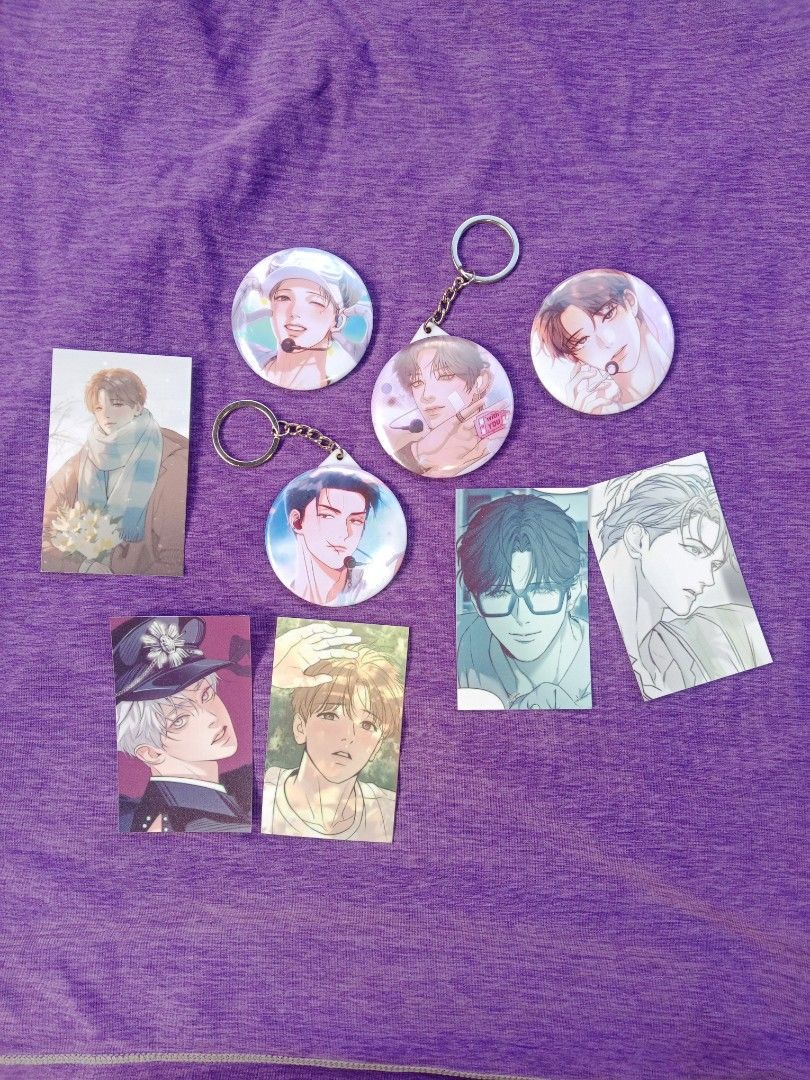 Anime Keychain and Button Pins Set (Category: Fan Merchandise) located in Manila. Submitted by coasttyler10 (Listing ID 1437116372, Image 1). Description: - Anime-themed keychain and button pin set. - Includes multiple button pins and two keychains. - Button pins feature diverse anime character designs. - Keychains have a circular design with a character image. - Perfect for decorating bags or as accessories for anime fans..