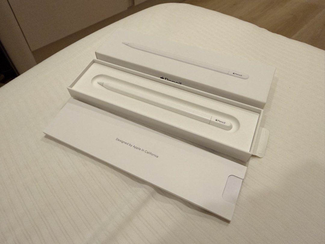 Apple Pencil (USB C)450840211499919360