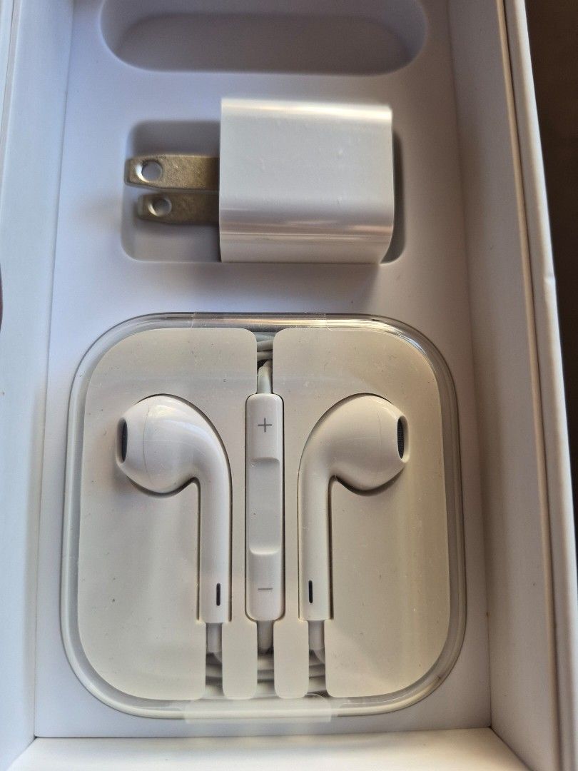 Apple Wired EarPods with Charger and Box (Category: Earphones) located in Caloocan City. Submitted by sassy1013 (Listing ID 1437029351, Image 2). Description: - Apple Wired Earphones - Includes USB power adapter (US plugs) - Comes with the original box - Perfect as a replacement or spare - Ready to use.