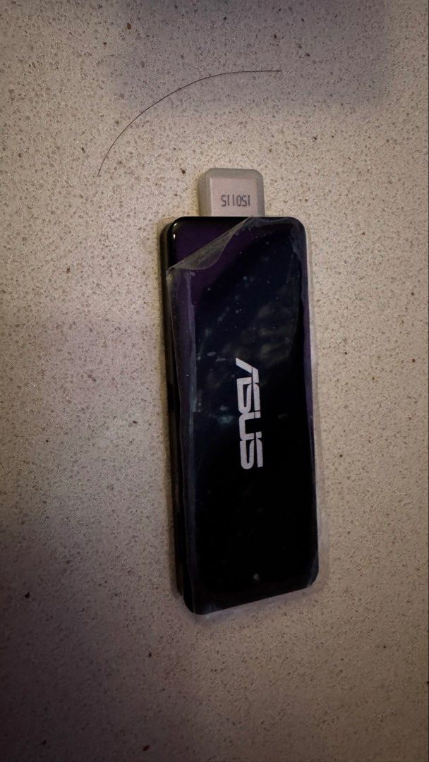 ASUS QM1 PC Stick - Brand New450735470774865920