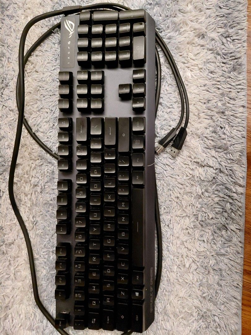 ASUS ROG Strix optical Mechanical Keyboard450626394271272961