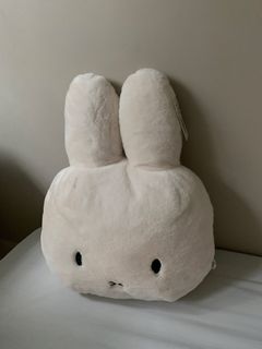 (Category: ) located in . Submitted by chisatos (Listing ID 1437191088, Image 1). Description: .