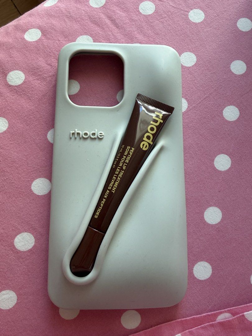 AUTHENTIC Rhode Phone Case 14 Pro Max (Category: Cases & Sleeves) located in Pasig City. Submitted by peonyfield (Listing ID 1437080919, Image 1). Description: - Authentic Rhode Phone Case for iPhone 14 Pro Max. - Sleek and modern design. - Provides great protection. - Comfortable to hold..