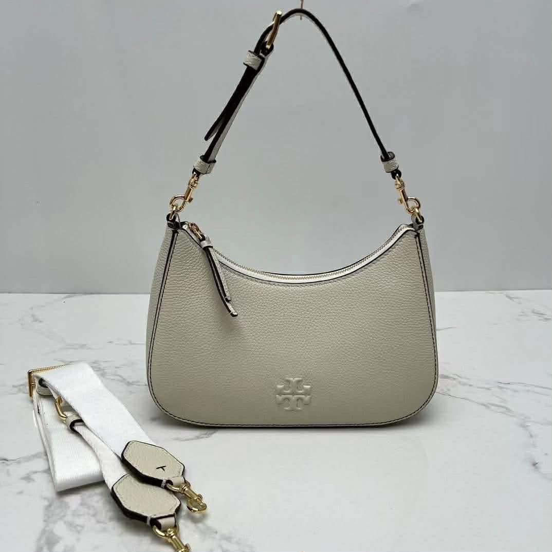 🇺🇸AUTHENTIC TORY BURCH BAG🇺🇸 (Category: Luxury Bags & Wallets) located in Manila. Submitted by rmcs.luxwatches (Listing ID 1437143981, Image 1). Description: .