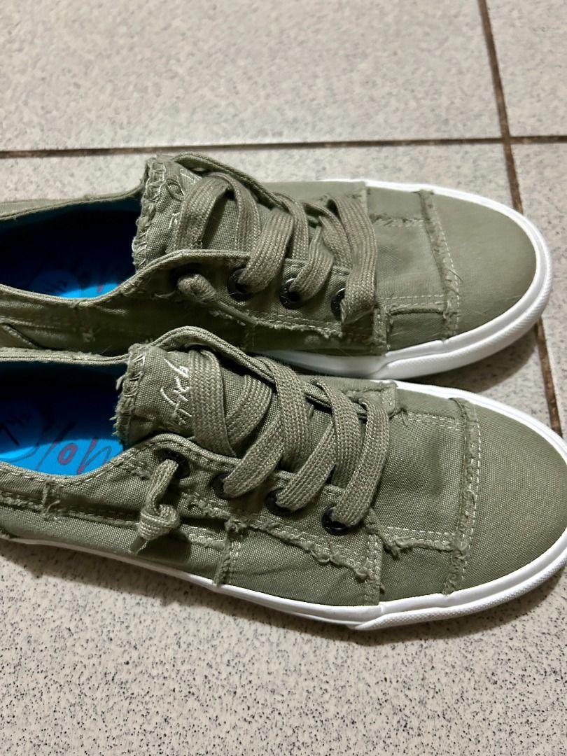 Ballerina Olive Green Sneakers (Category: Sneakers) located in San Fernando. Submitted by kohmonica00 (Listing ID 1437140653, Image 2). Description: Blowfish Malibu Sneakers - Brandnew Size - 24cm - Olive green ballerina sneakers - White soles - Lace-up closure - Distressed design - Blue inner sole - Canvas-like material.