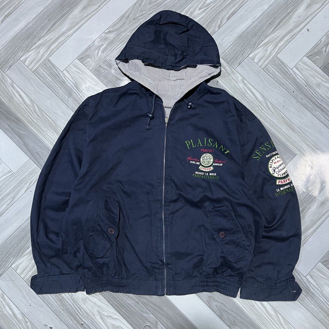 Be hot reversible bomber jacket (Category: Coats, Jackets and Outerwear) located in Baguio. Submitted by itsvintageclothing (Listing ID 1437033895, Image 1). Description: Length 25 Pit to pit 25.