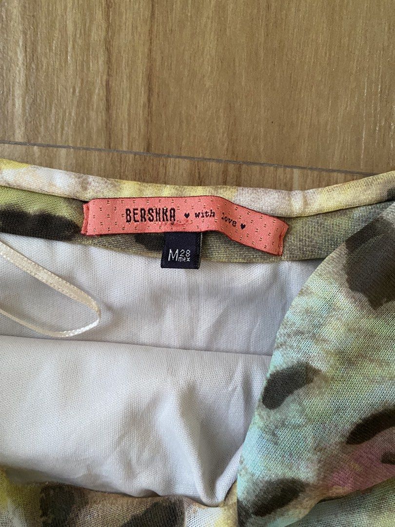 Bershka Leopard Print Ruched Strapless Dress (Category: Dresses) located in Bulacan. Submitted by spicycheetaur (Listing ID 1437074009, Image 2). Description: GCash/Maribank J&T .