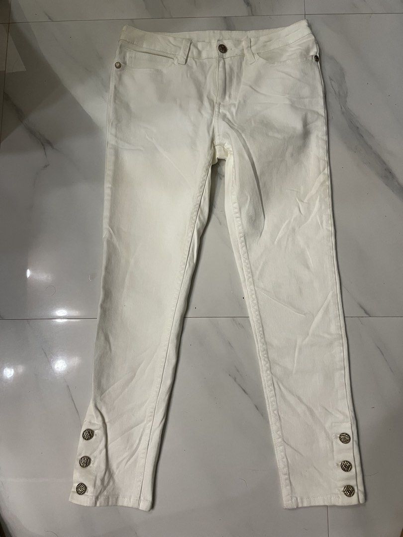 Chanel jeans womens size 28-29 (Category: Jeans) located in Molave. Submitted by sixthrift (Listing ID 1437164250, Image 1). Description: Chanel jeans pants womens As new No issue Need wash Authentic Size 28-29 L35 .