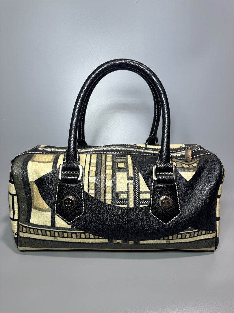 Chanel le train central station boston bag (Category: Luxury Bags & Wallets) located in Atok. Submitted by fullroom.dgs (Listing ID 1437042653, Image 2). Description: Chanel le train central station boston bag authentic rank a to ab inclusion: card.