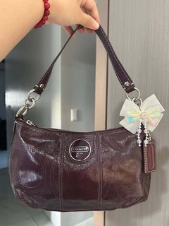 (Category: ) located in . Submitted by pinkykeenshop (Listing ID 1437138838, Image 1). Description: .