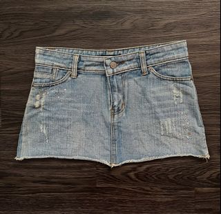 (Category: ) located in . Submitted by curatorfinds (Listing ID 1437188562, Image 1). Description: .