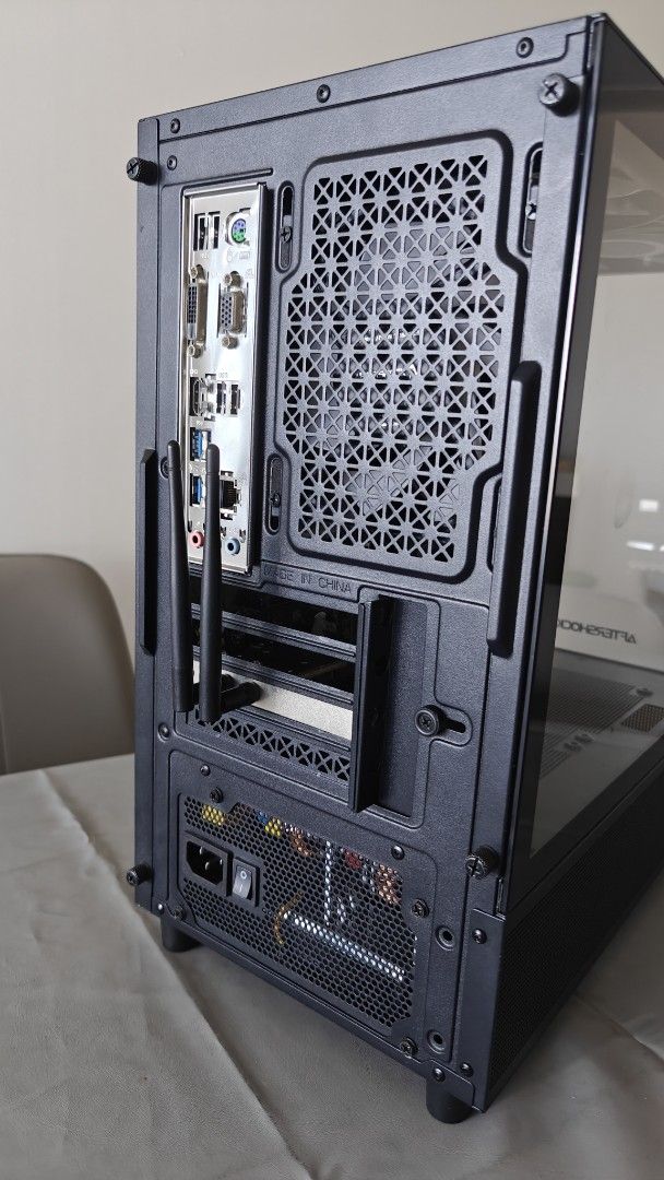 Desktop PC - Ryzen 5 3600 NO GPU OR SSD450239338895779843