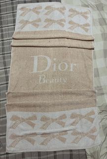 (Category: ) located in . Submitted by thriftniallen (Listing ID 1437057564, Image 1). Description: .